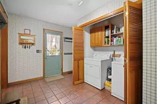 9 Labrie Ln, Holyoke, MA 01040 - Photo 28