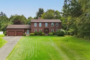 9 Labrie Ln, Holyoke, MA 01040 - Photo 1
