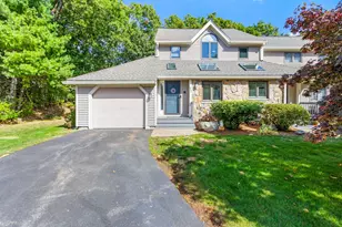 11 Magnolia Dr, Franklin, MA 02038 - Photo 1