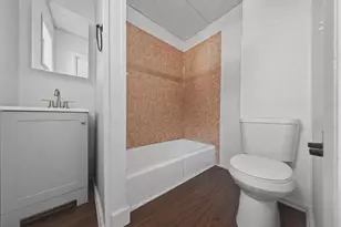 26 Vernon, Holyoke, MA 01040 - Photo 6