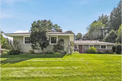 15 Eaton Rd W, Framingham, MA 01701 - Photo 2