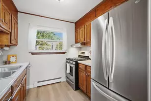 144 Autumn, Agawam, MA 01001 - Photo 10