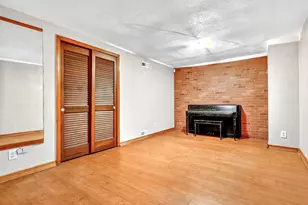 203 Lakeview Ave, Tyngsborough, MA 01879 - Photo 18