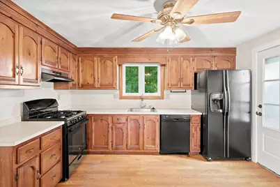 21 Pumpkin Lane, Tewksbury, MA 01876 - Photo 2