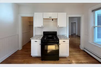 327 Columbia St #2, Cambridge, MA 02141 - Photo 2