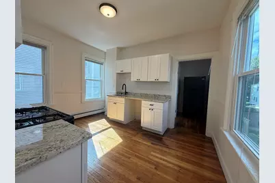 327 Columbia St #2, Cambridge, MA 02141 - Photo 4