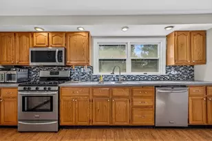 34 Trenton Rd, Dedham, MA 02026 - Photo 12