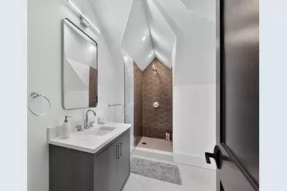 261 Tappan St #1, Brookline, MA 02445 - Photo 18