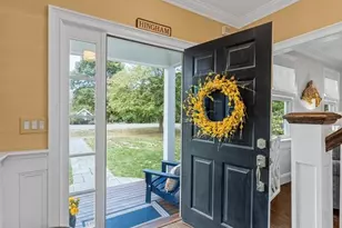 1040 Main St, Hingham, MA 02043 - Photo 4