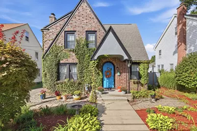 104 Wayne St, Springfield, MA 01118 - Photo 1