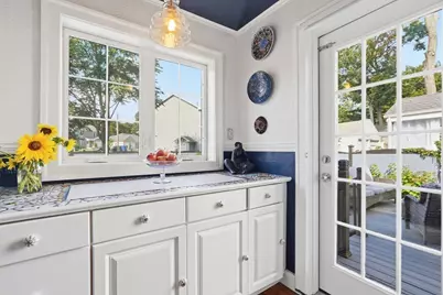 104 Wayne St, Springfield, MA 01118 - Photo 14