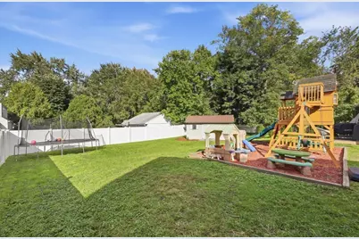 154 Ely Ave, West Springfield, MA 01089 - Photo 32