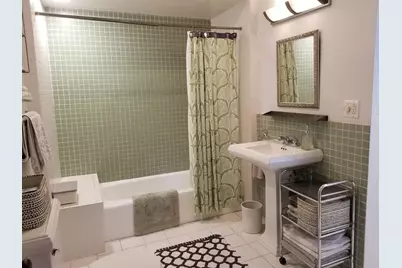 72 Sycamore St, Boston, MA 02131 - Photo 22