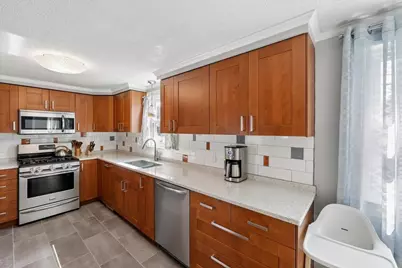 751 Varnum Avenue, Lowell, MA 01854 - Photo 12