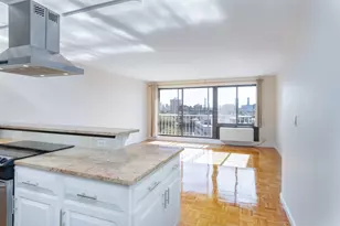 1105 Massachusetts Ave, Cambridge, MA 02138 - Photo 2