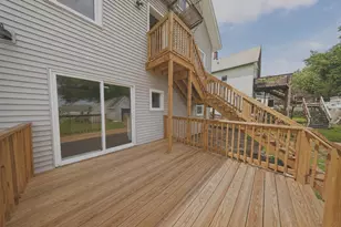 26 Vernon, Holyoke, MA 01040 - Photo 4