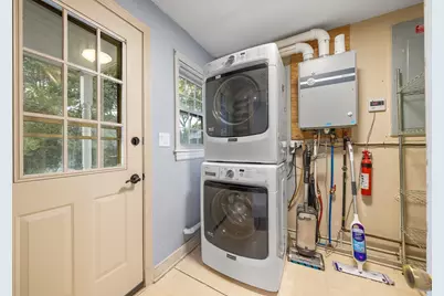 51 Selwyn Rd, Randolph, MA 02368 - Photo 22