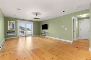 44 Lexington Ave, Gloucester, MA 01930 - Photo 10