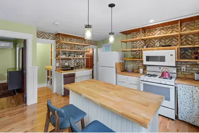 398 Lake Ave #2, Worcester, MA 01604 - Photo 2