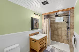 398 Lake Ave, Worcester, MA 01604 - Photo 22