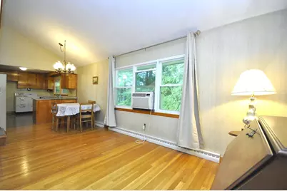 122 Sunset Dr, Brockton, MA 02301 - Photo 6