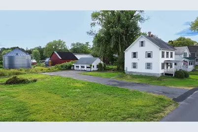 31 Fair St, Northampton, MA 01060 - Photo 2
