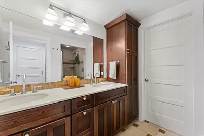 38 Hunnewell St, Needham, MA 02494 - Photo 24