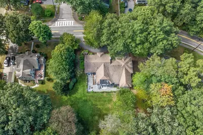 38 Hunnewell St, Needham, MA 02494 - Photo 8