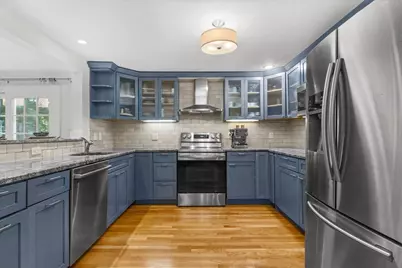 38 Hunnewell St, Needham, MA 02494 - Photo 14