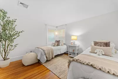 38 Hunnewell St, Needham, MA 02494 - Photo 20