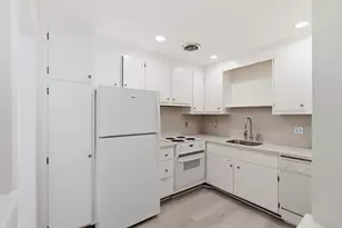 1323 Worcester Rd, Framingham, MA 01701 - Photo 4