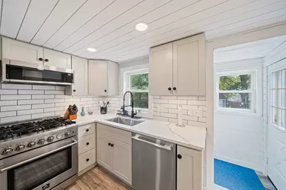 338 Green St, Weymouth, MA 02191 - Photo 6