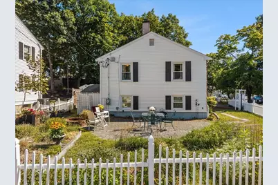 116 Running Brook Rd., Boston, MA 02132 - Photo 6