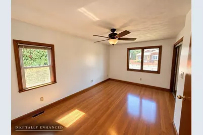285 Huttleston Ave, Fairhaven, MA 02719 - Photo 14