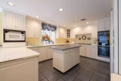 131 Fair Oaks Park, Needham, MA 02492 - Photo 18