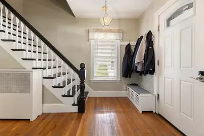 5 Walnut St, Wakefield, MA 01880 - Photo 8