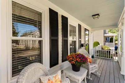 5 Walnut St, Wakefield, MA 01880 - Photo 4