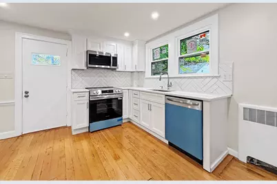 32 Grant Rd, Lynn, MA 01904 - Photo 6