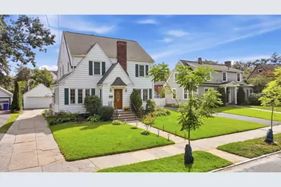 45 Bronson Ter, Springfield, MA 01108 - Photo 2