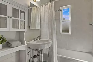 5 Haskell St, Cambridge, MA 02140 - Photo 12