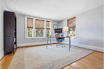 31 Mount Vernon St, Boston, MA 02132 - Photo 12
