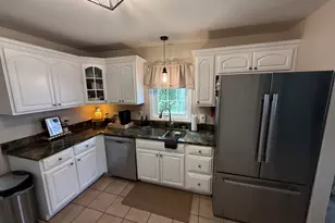 700 Lees River Ave, Somerset, MA 02725 - Photo 4