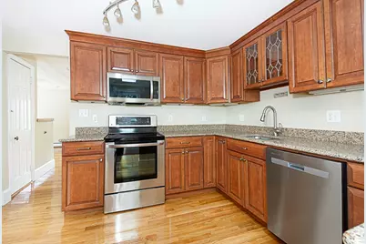 13 Brook Street, Reading, MA 01867 - Photo 22