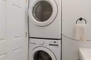 256 Bremen St, Boston, MA 02128 - Photo 10