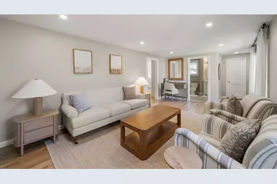 72 Grove St, Barnstable, MA 02601 - Photo 10