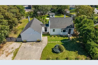 72 Grove St, Barnstable, MA 02601 - Photo 8
