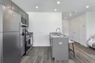 585 Essex St, Lynn, MA 01902 - Photo 8