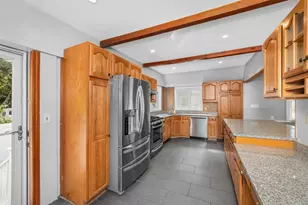 19 Richmond St, Boston, MA 02124 - Photo 10