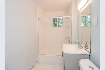 19 Lynn St, Peabody, MA 01960 - Photo 14
