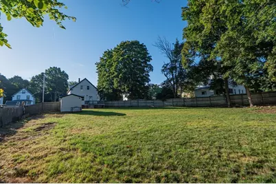 19 Lynn St, Peabody, MA 01960 - Photo 24